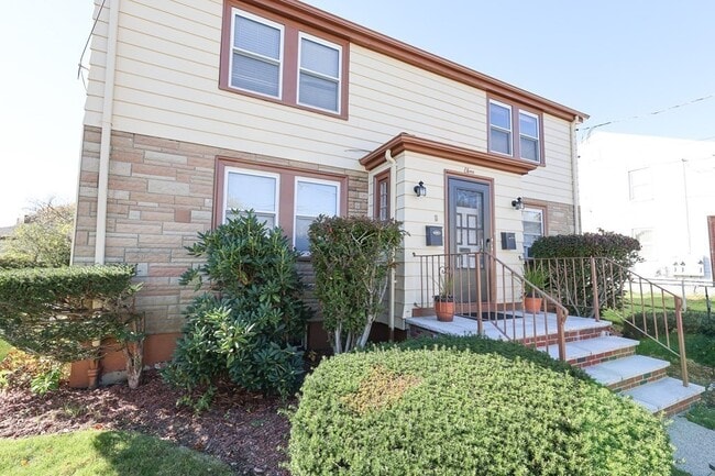 Building Photo - 11 Cragmere Terrace