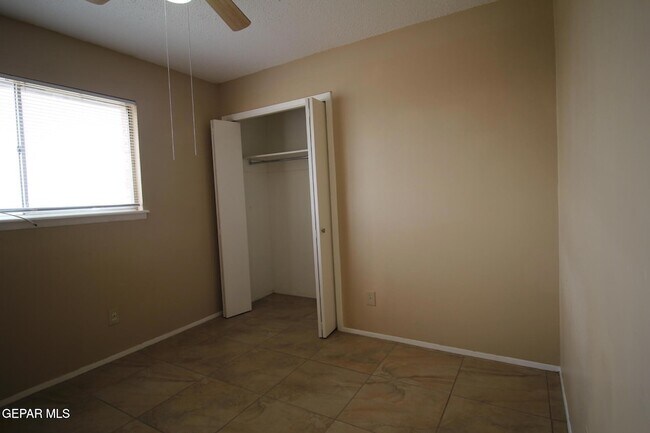 Building Photo - 3406 Moonlight Ave