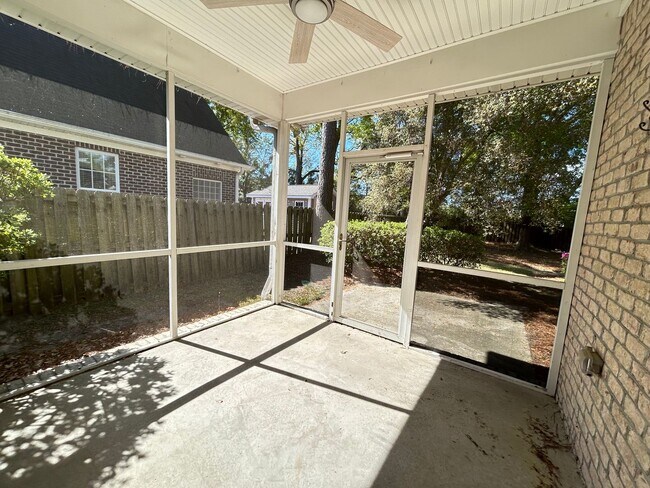 Building Photo - Oak Ridge at Plantation Landing | 4 Bedrooms, 3 Baths