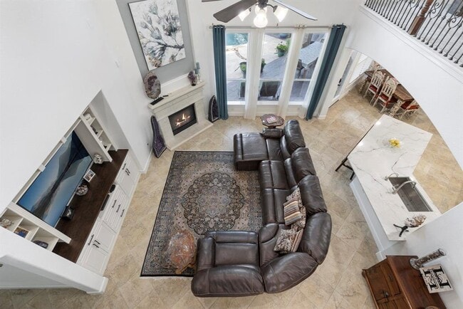Building Photo - 99 W Hullwood Cir