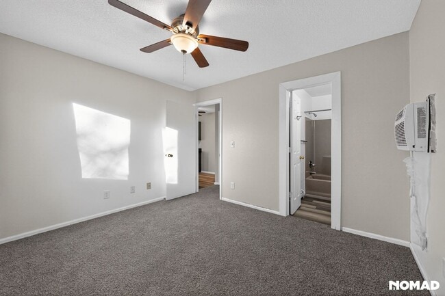 Building Photo - 820 Stone Mountain Ct