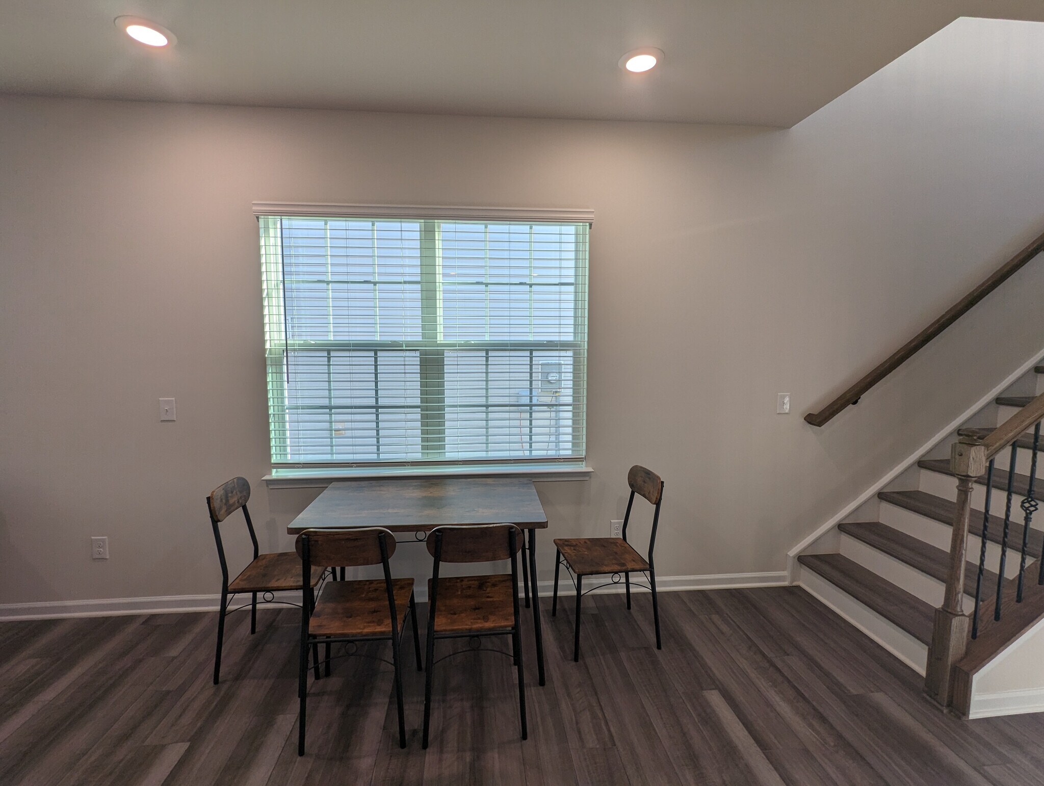 Building Photo - Room in Single Family Home on Kennerly Ctr Dr