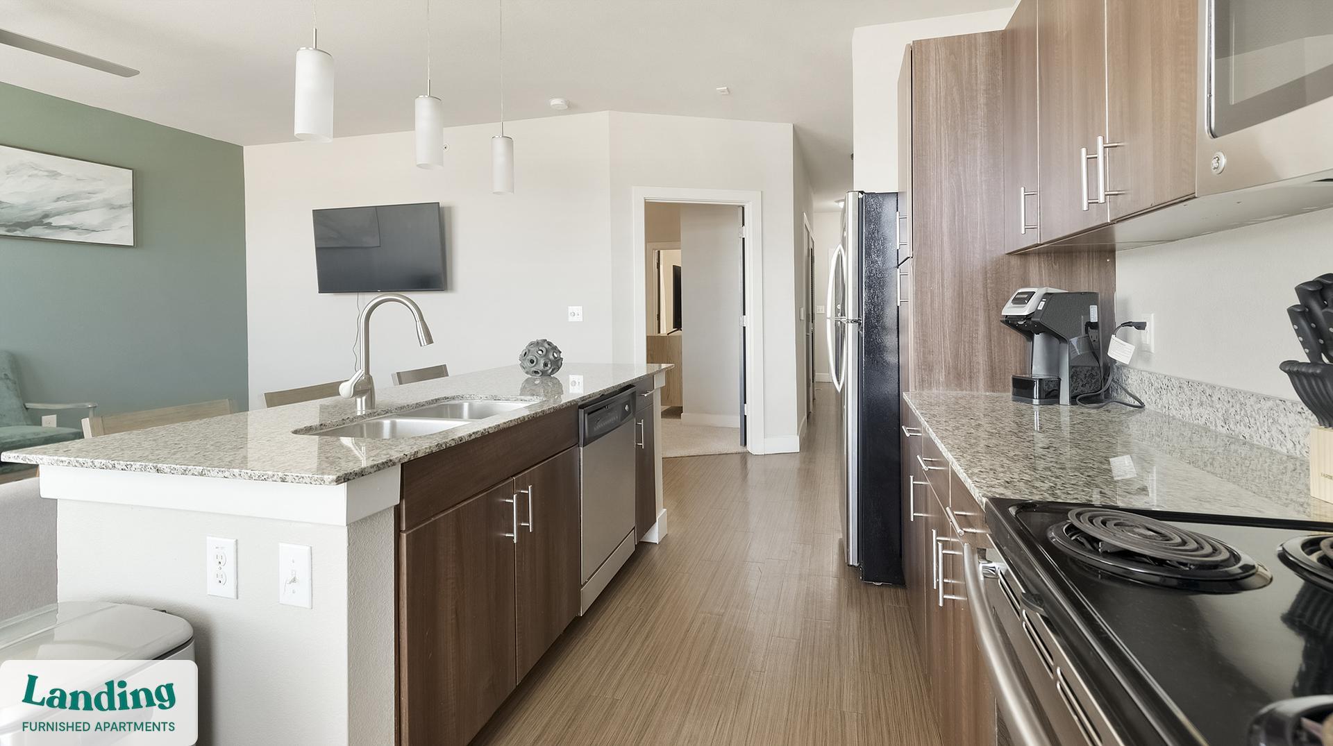 Building Photo - 1415 N Main Ave