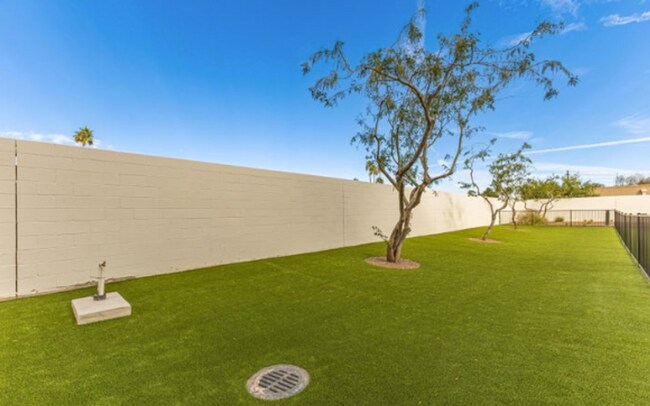 Building Photo - Beautiful One Bedroom in Old Town!