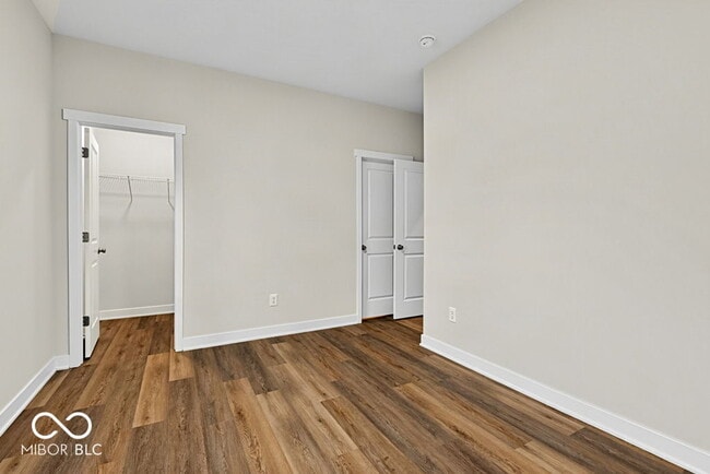 Building Photo - 4456 Caroline Ave