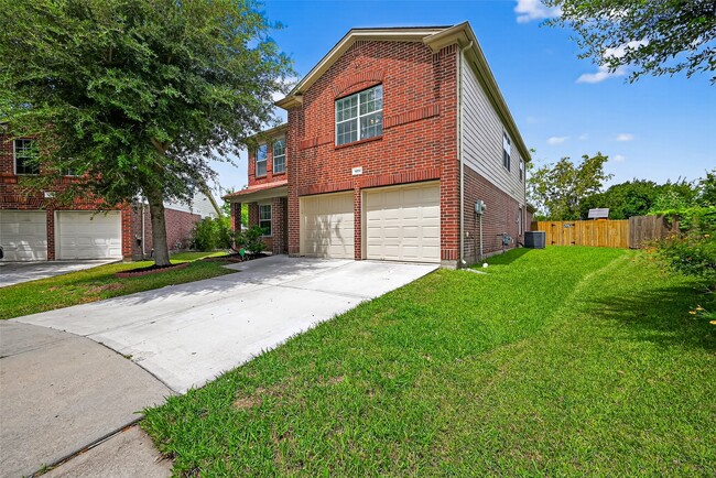 Building Photo - 14934 Sugar Falls Ct