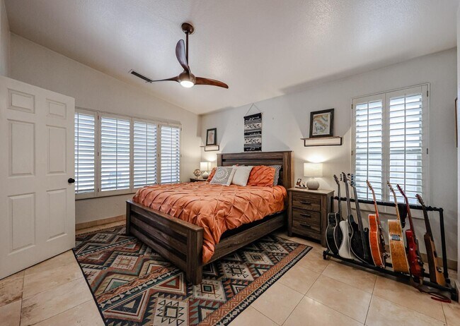 Building Photo - 4010 E Sidewinder Ct