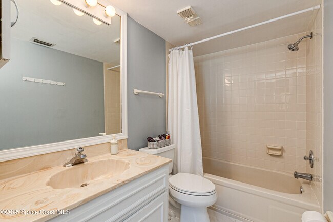 Building Photo - 190 Escambia Ln