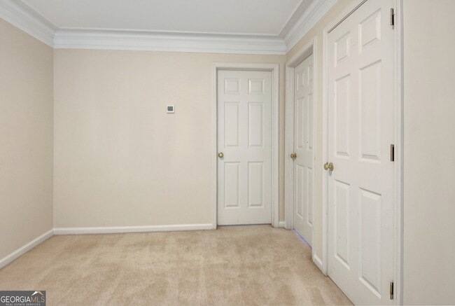 Building Photo - 185 Newfield Dr