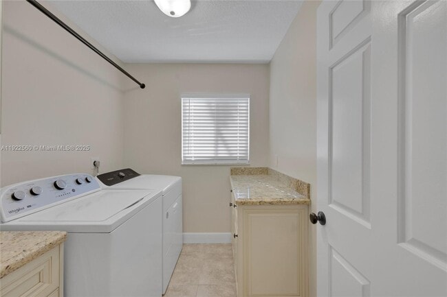 Building Photo - 8781 NW 49th Dr