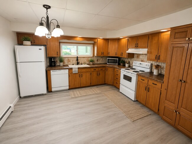 Building Photo - 935 OH-708