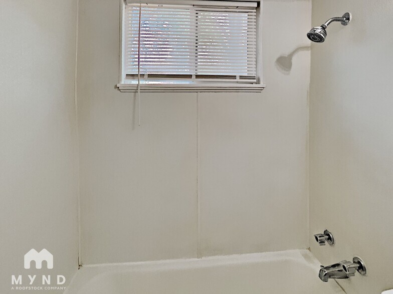 Building Photo - 412 Margrave Dr