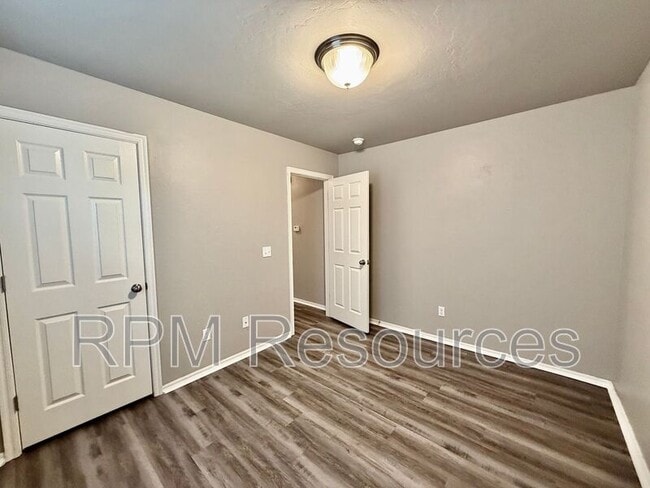 Building Photo - 2816 Cider Mill Ln