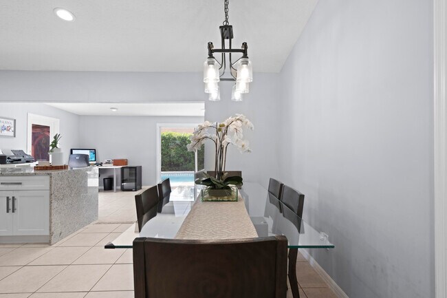 Building Photo - 3238 SW Constellation Rd