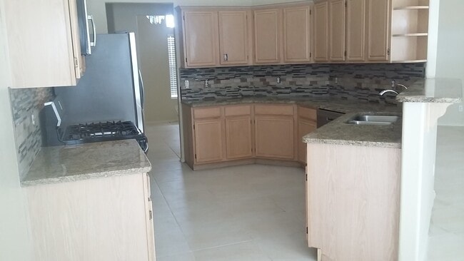 Building Photo - Beautiful SantaTeresa Gem