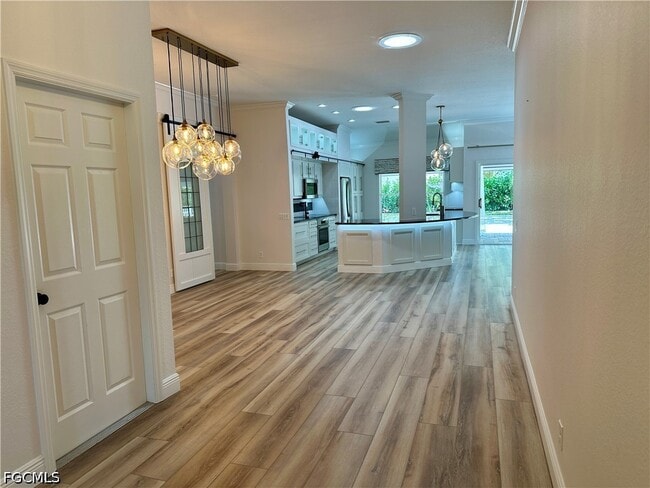 Building Photo - 8798 Fawn Ridge Dr