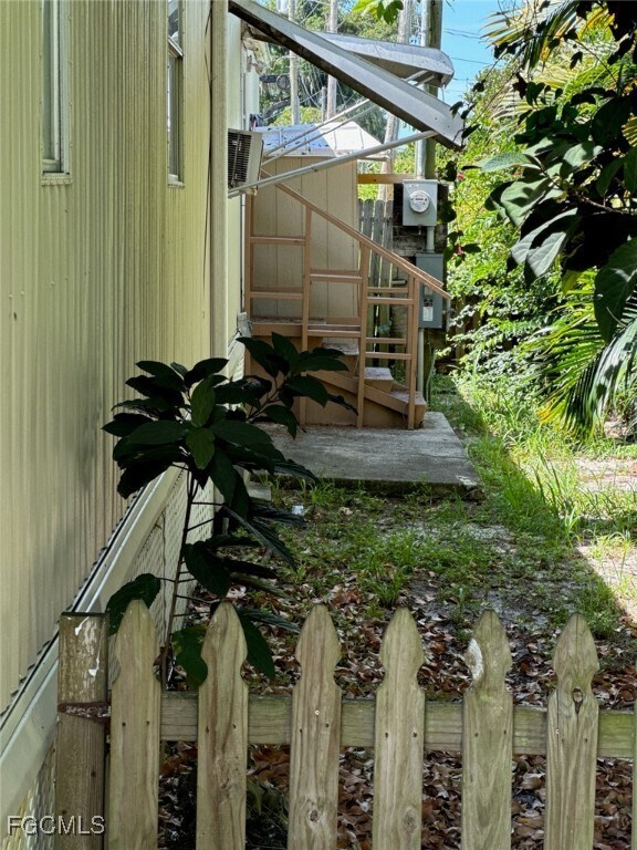 Building Photo - 714 Higgins Rd