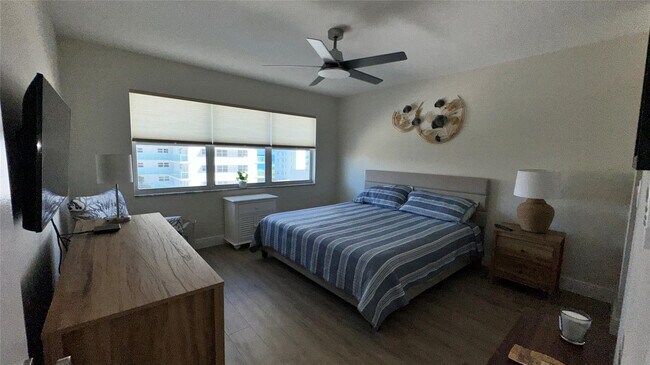 Building Photo - 1630 N Ocean Blvd