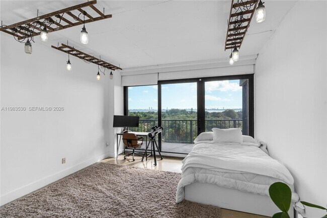 Building Photo - 5701 Biscayne Blvd