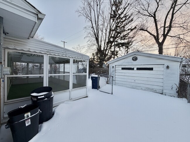 Building Photo - 3114 Cherokee Ave