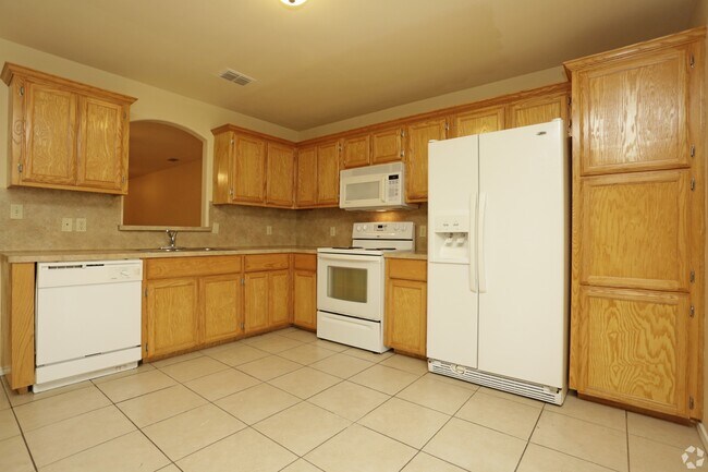 Primary Photo - 20491 Westfield Dr