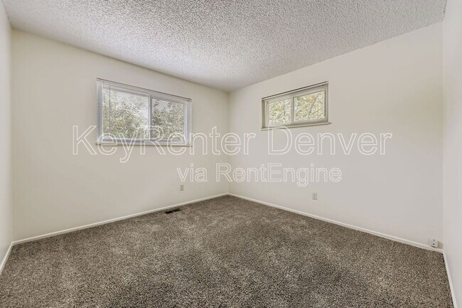 Building Photo - 1243 S Johnson Way