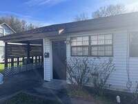 Building Photo - 1509 E North St