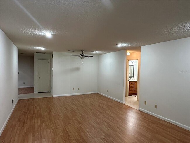 Building Photo - 8420 SW 92 St