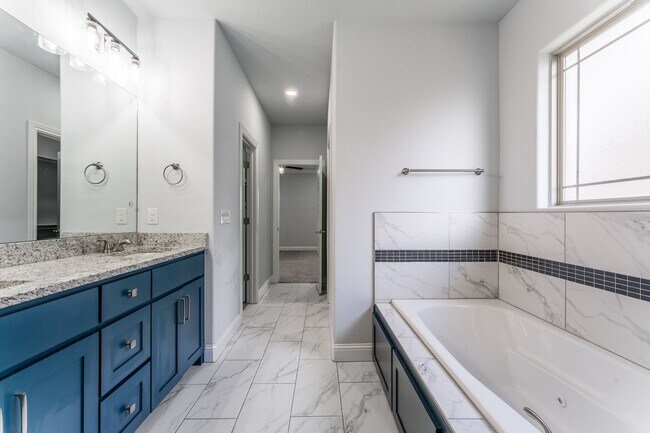 Building Photo - Three bedroom home, ready NOW