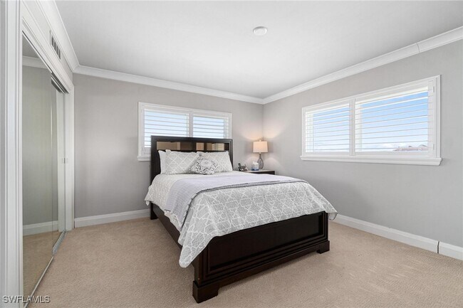 Building Photo - 9051 Gulf Shore Dr