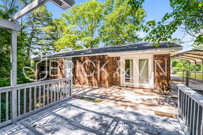 Building Photo - 8208 Kelly Dr