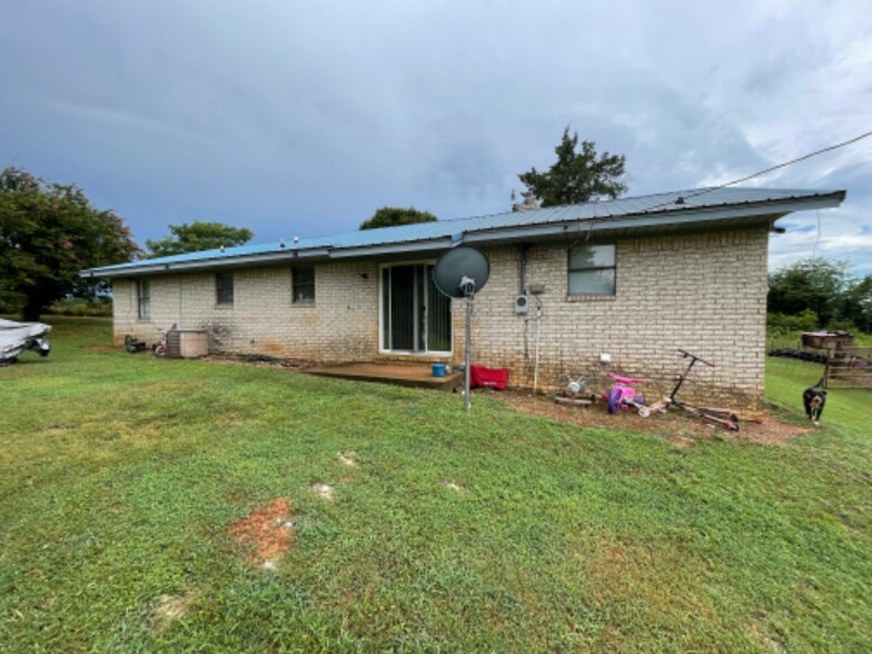 Building Photo - 2751 Redland Rd