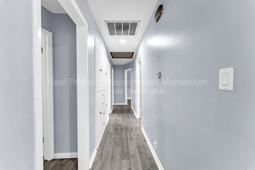 Building Photo - 1105 13th St