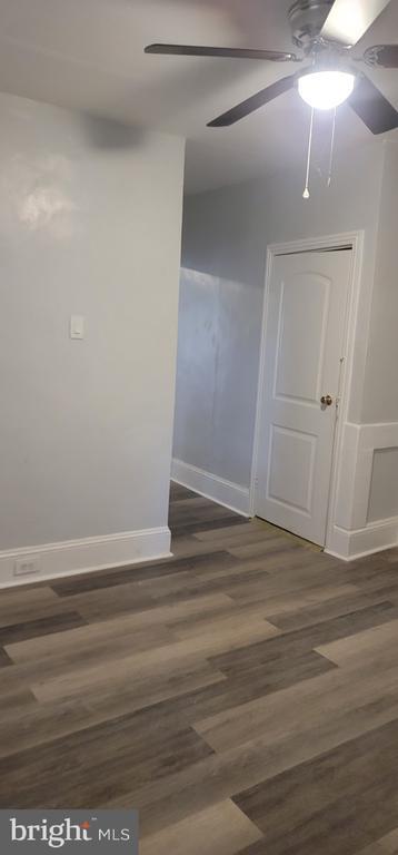 Building Photo - 229 N 9th St