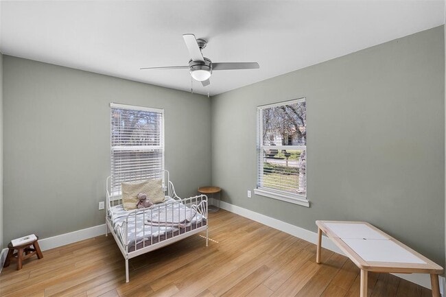 Building Photo - 823 Hickory St