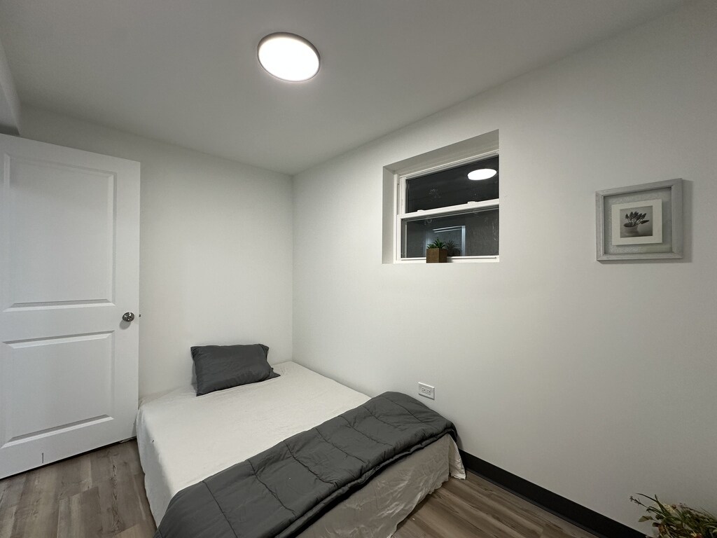 Building Photo - 1634 N Whipple St