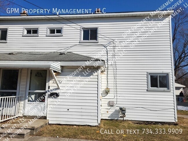 Building Photo - 32256 Oscoda Ct