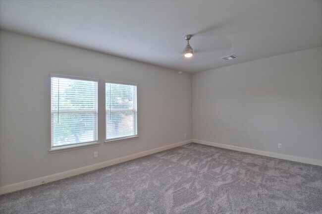 Building Photo - 3723 Las Casitas