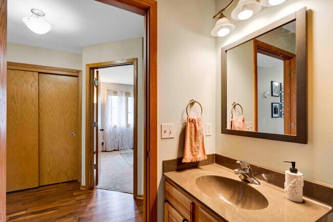 Building Photo - 3670 Sabertooth Trail