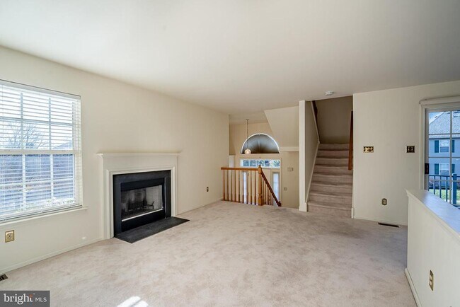 Building Photo - 609 Hamilton St