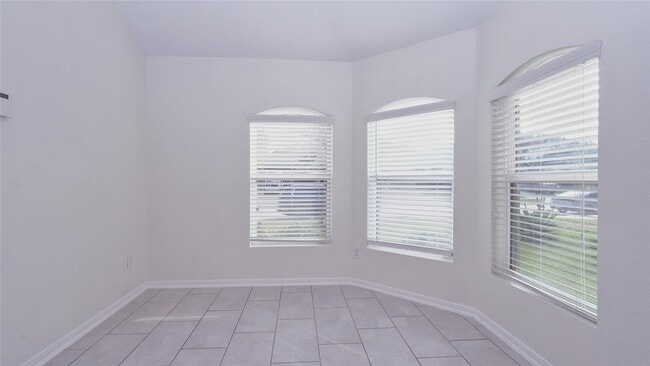 Building Photo - 3318 Madison Elm St