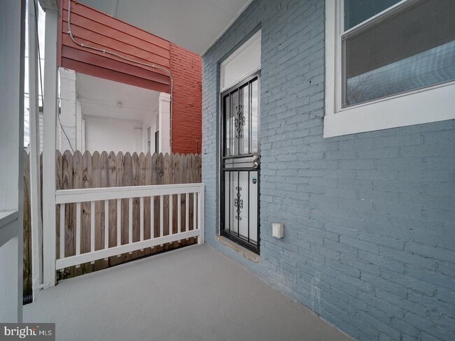 Building Photo - 417 N Collington Ave