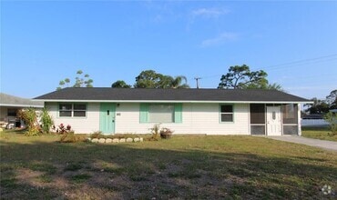 Building Photo - 2618 38th Ave W