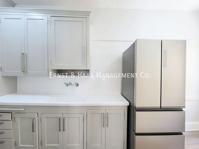 Building Photo - 135 Bonito Ave