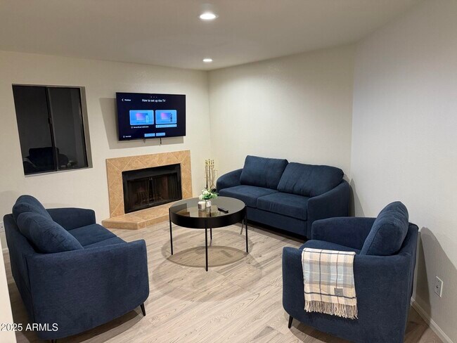 Primary Photo - 9355 N 91st St