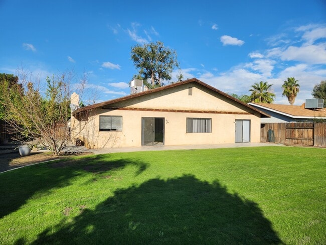 Building Photo - 3501 Adanac Ct