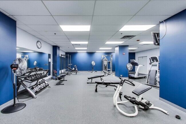 Building Photo - 212 W Washington St