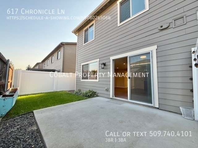 Building Photo - 617 Chronicle Ln