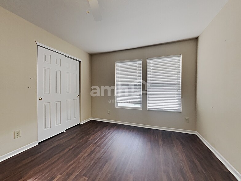 Building Photo - 3118 Hurst St