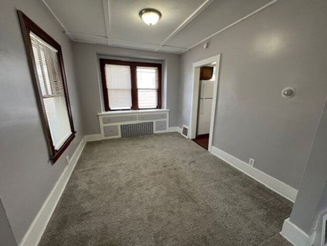 Building Photo - 1155 Big Falls Ave